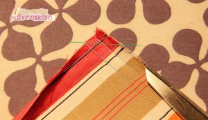 Aufgeklappte Ecke Schneidelinie